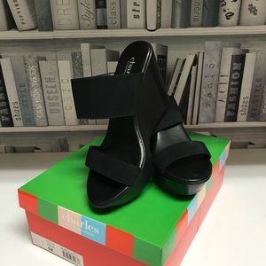 Charles David Black Wedge Sandal Heels